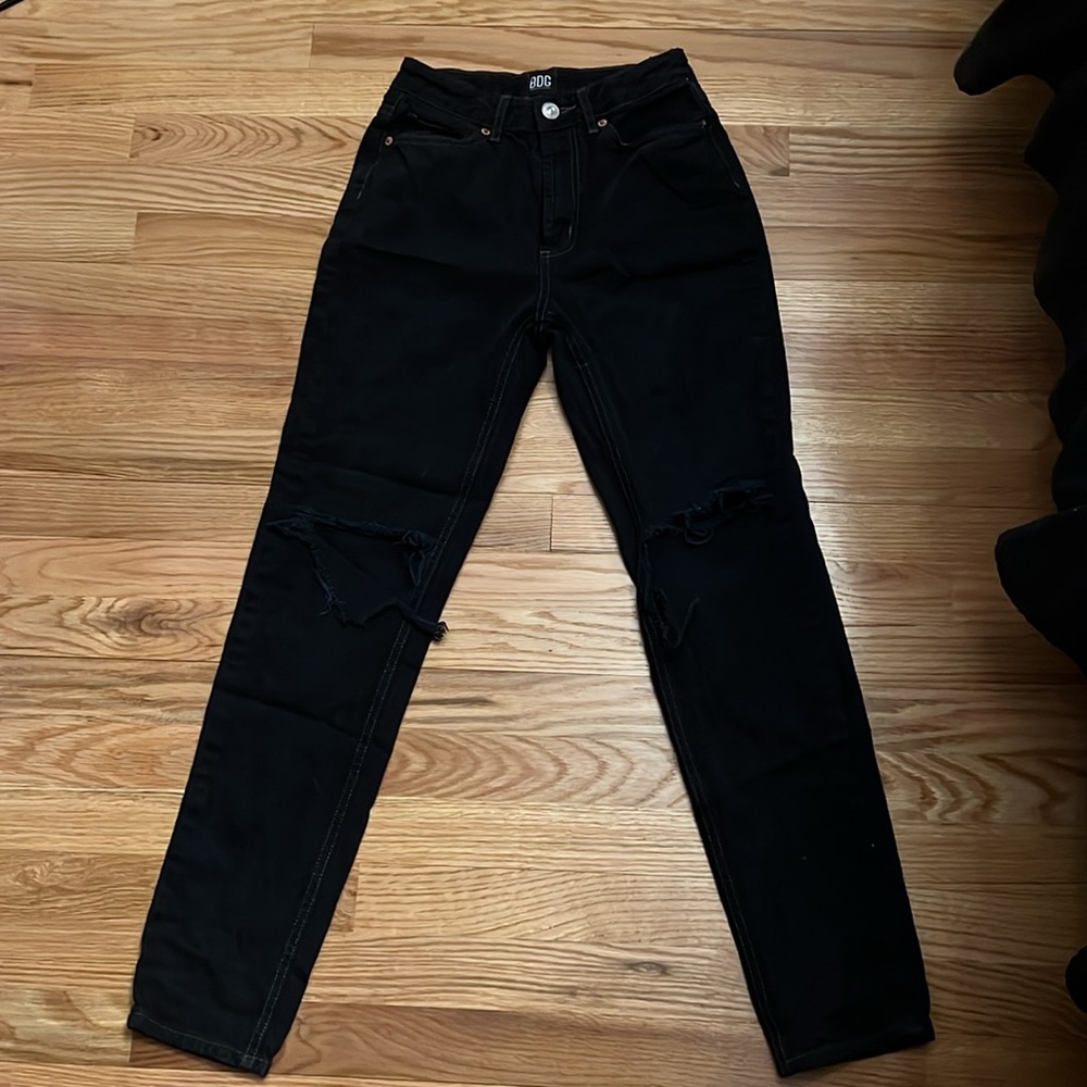 BDG High-Rise Mom Jeans in Black